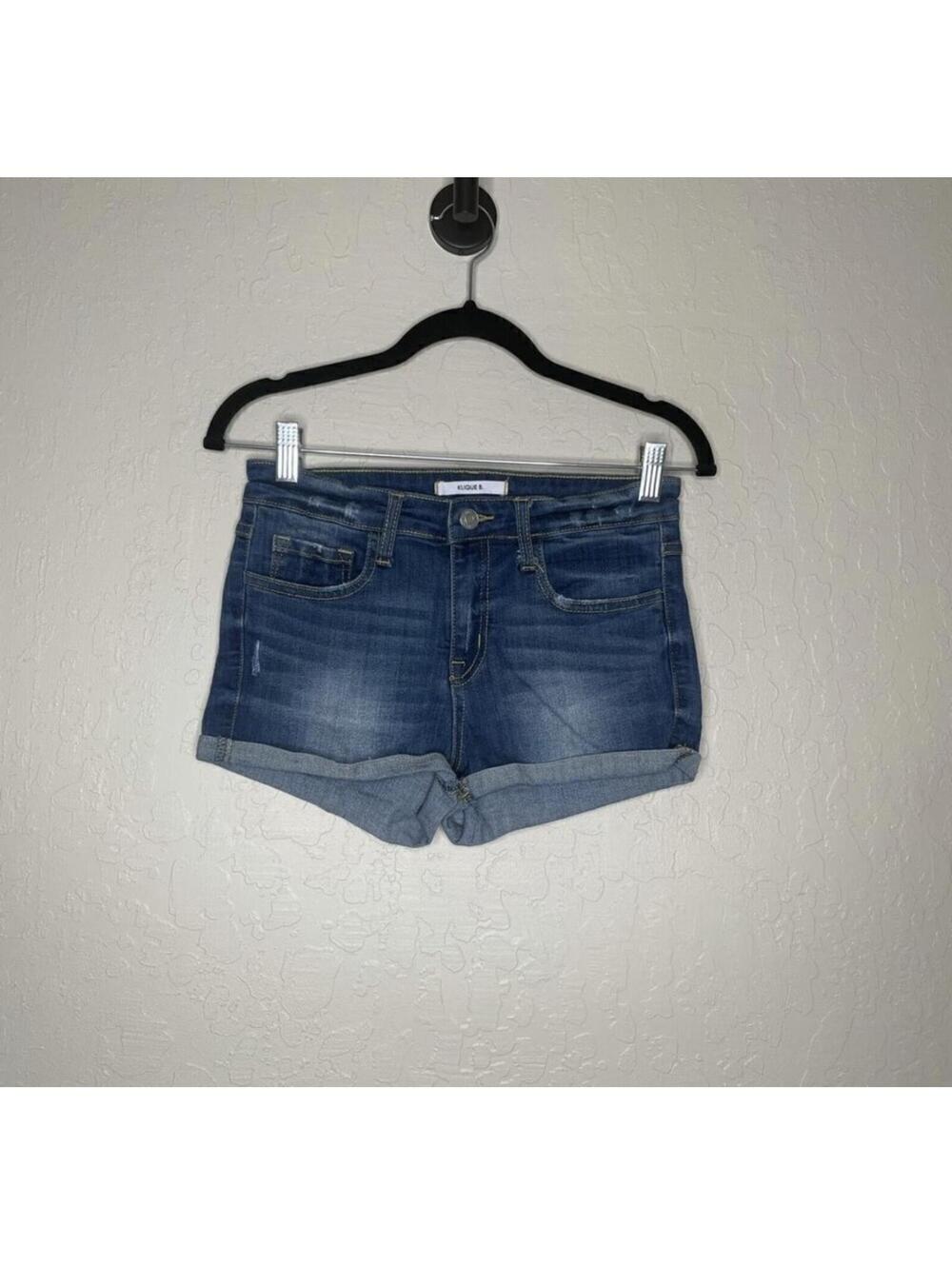 Klique B. Shorts